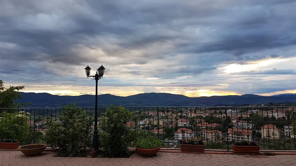 Villa Lucrezia Reggello 3*,